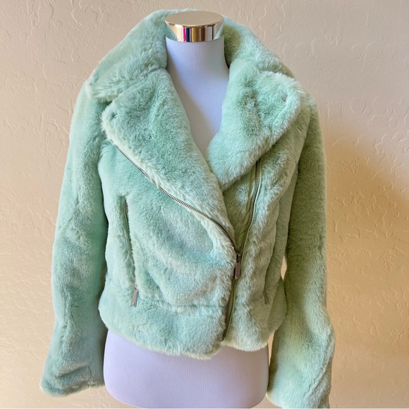 BCBGMAXAZRIA $338 “Violet” Faux Fur Moto Jacket In Pistachio Size XS - Picture 5 of 17